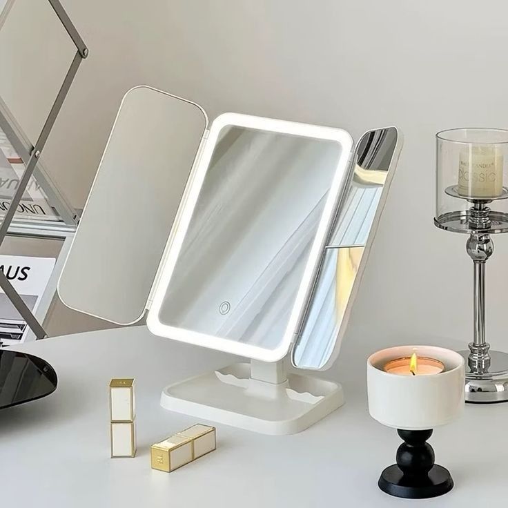 Gương trang điểm đèn LED